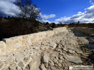 Puentes Medievales Río Manzanares; pinsapar puente de diciembre dias viajes fin de semana arbol de 